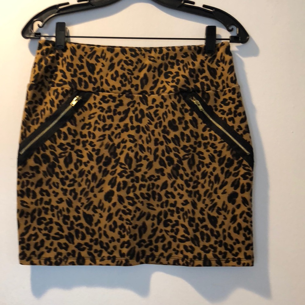 Animal print mini skirt